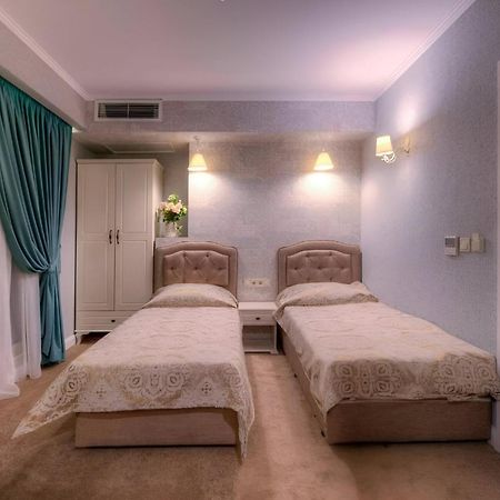 Family Hotel Agoncev Sofia Bagian luar foto