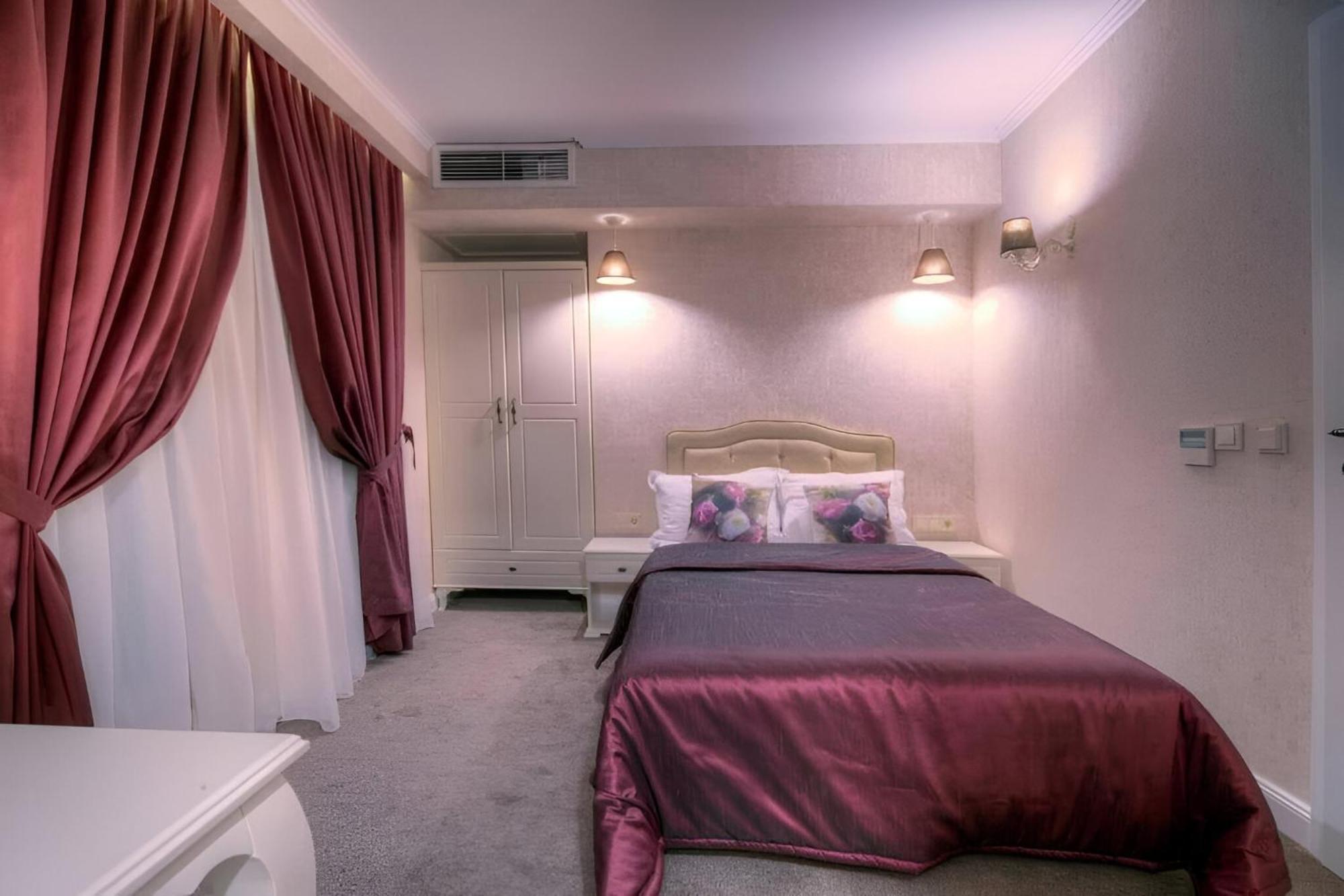 Family Hotel Agoncev Sofia Bagian luar foto