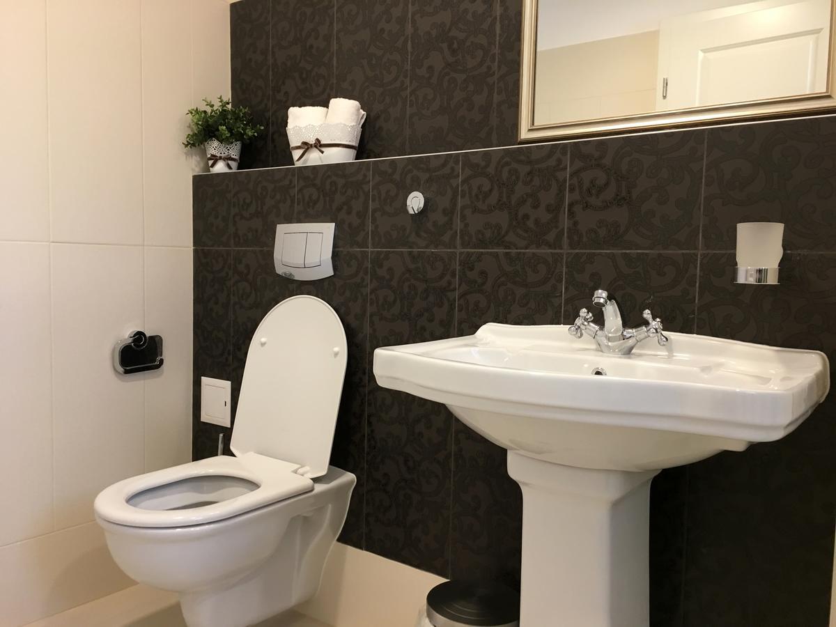 Family Hotel Agoncev Sofia Bagian luar foto
