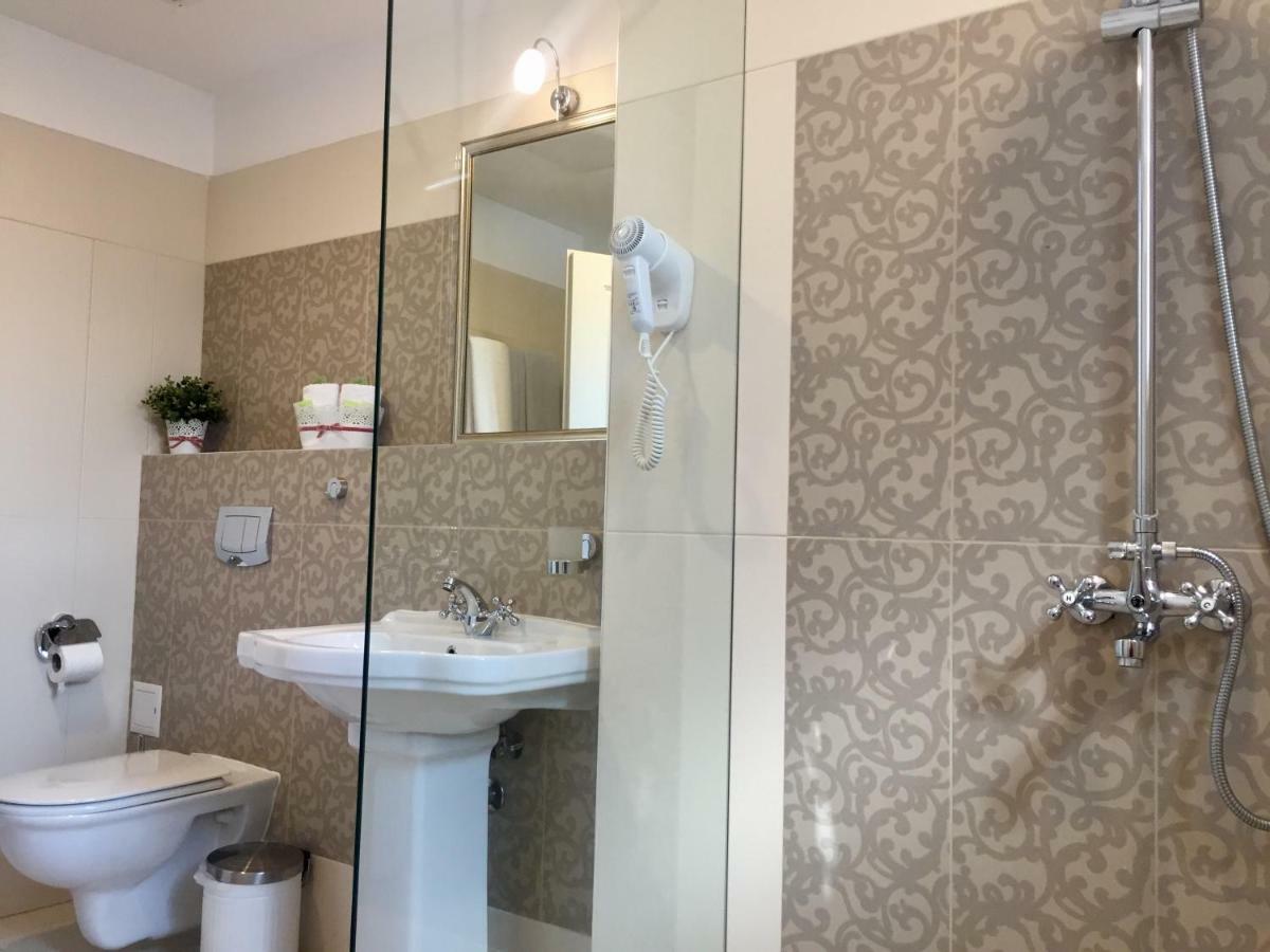 Family Hotel Agoncev Sofia Bagian luar foto